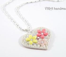 Heart shape floral necklace